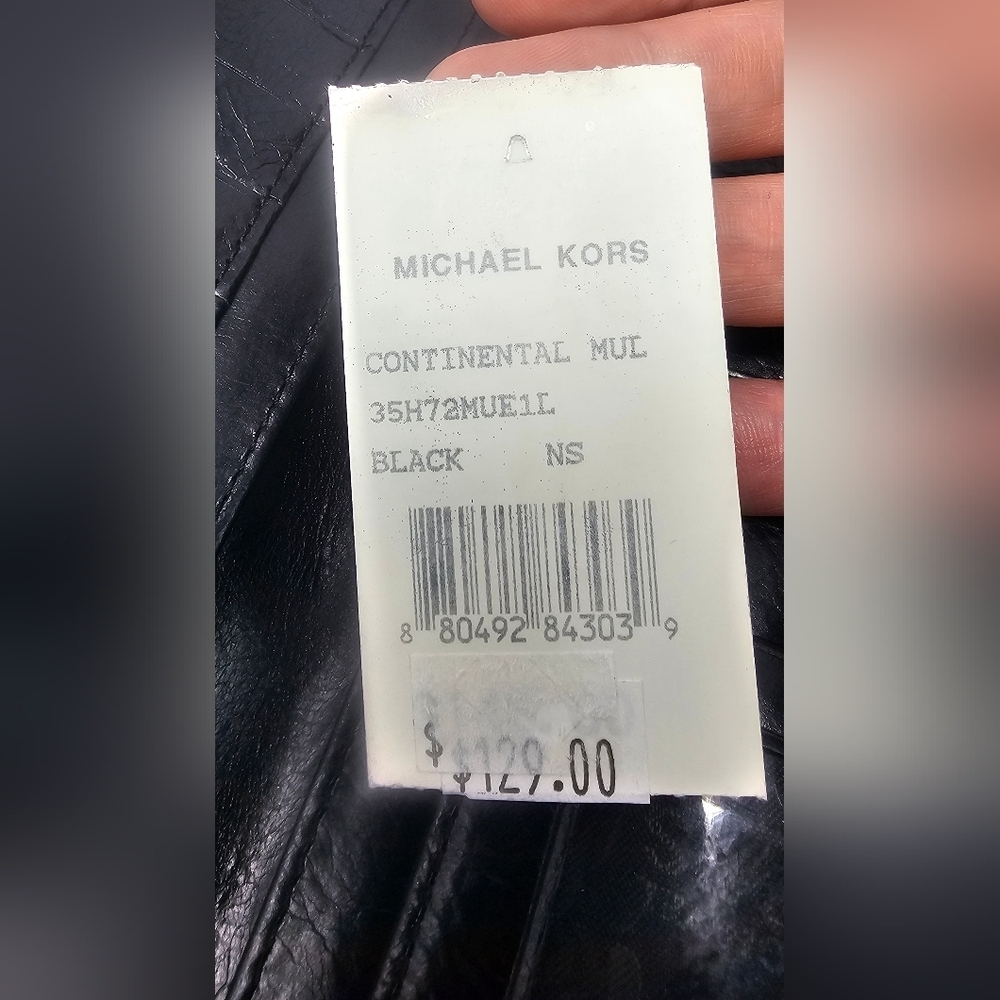 Michael Kors Rare Style Fulton Flap Black Continental Leather Bifold Wallet NWT - Picture 8 of 16